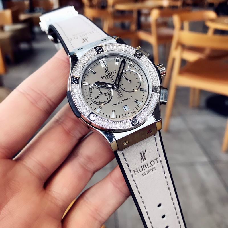 Hublot 38mm 092221